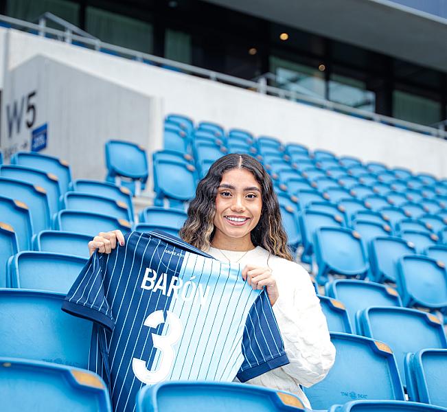 Angela Baron débarque au HAC !