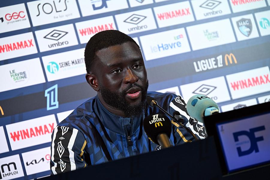 Avant HAC - AJ Auxerre : les interviews de Didier Digard et d'Arouna Sangante