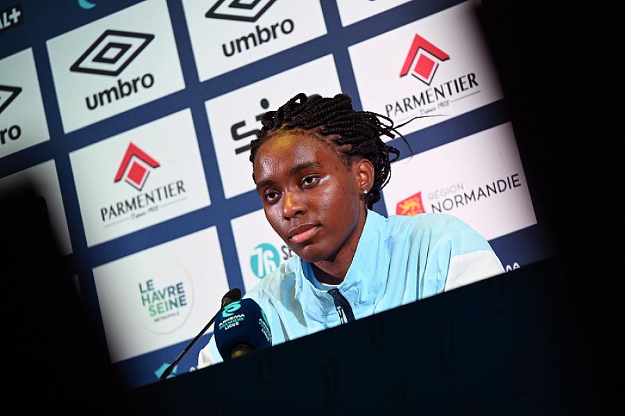 Féminines / Avant Paris FC - HAC : interviews de Maxime Di Liberto et d'Esther Mbakem