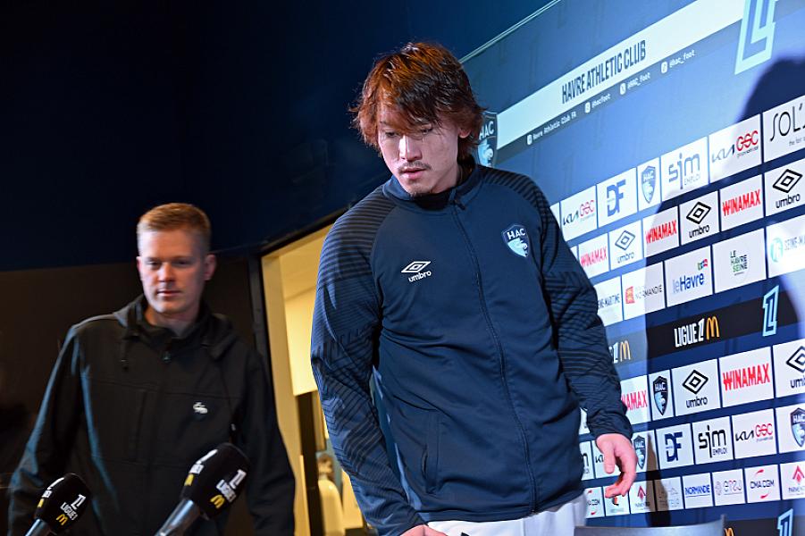 Avant Olympique Lyonnais - HAC, les interviews de Didier Digard et Ayumu Seko