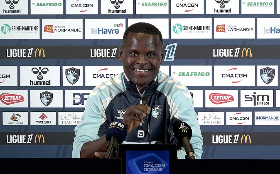 Avant HAC - Angers SCO, interviews de Didier Digard et d'Ally Samatta